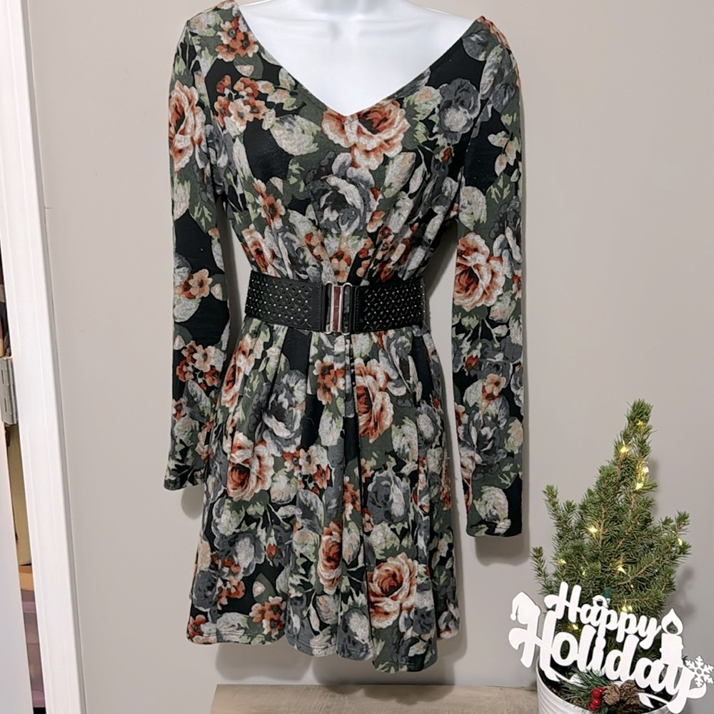 EUC floral dress with laced back